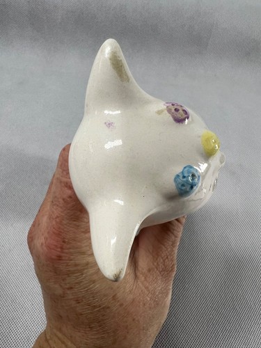 Vintage Long Neck Cat Pottery Figurine With Pastel Floral Accents - Picture 5 of 7