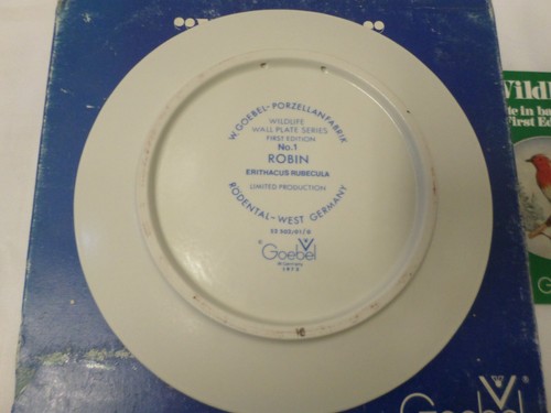 "Plato de vida silvestre Goebel vintage en bajorrelieve primera edición Robin con Alemania 7,5" - Imagen 3 de 9
