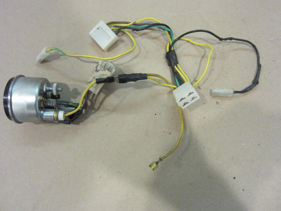 Ferrari 308 - Indicador de nivel de combustible pieza # 116958 Foto 4 de 4