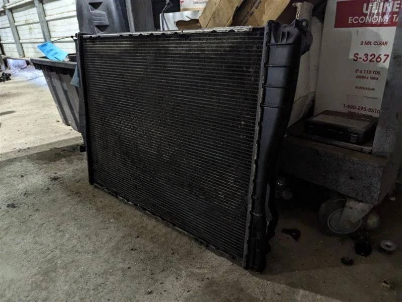 Radiator Fits 08-13 BMW M3 , 17112283468 - Imagem 2 de 4