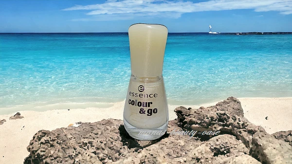 Essence colour & go Nagellack Farbe 102 sparkling water lily Perlmutt Glitter - Bild 2 von 2