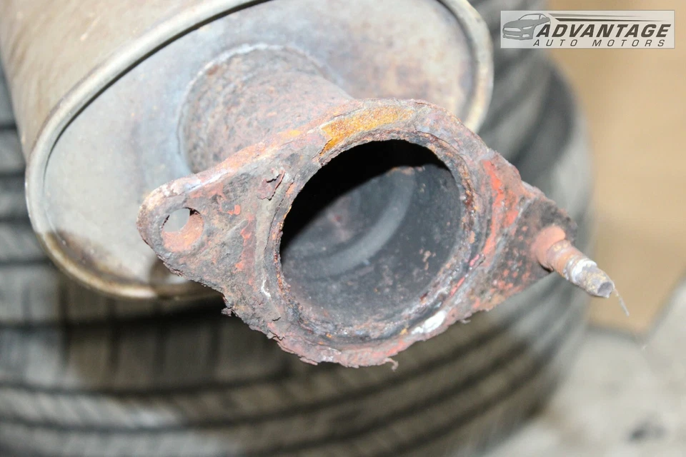 Ford Taurus 2010-2013 AWD 3,5 L sistema de escape de gas tubo resonador con silenciador OEM Foto 2 de 4