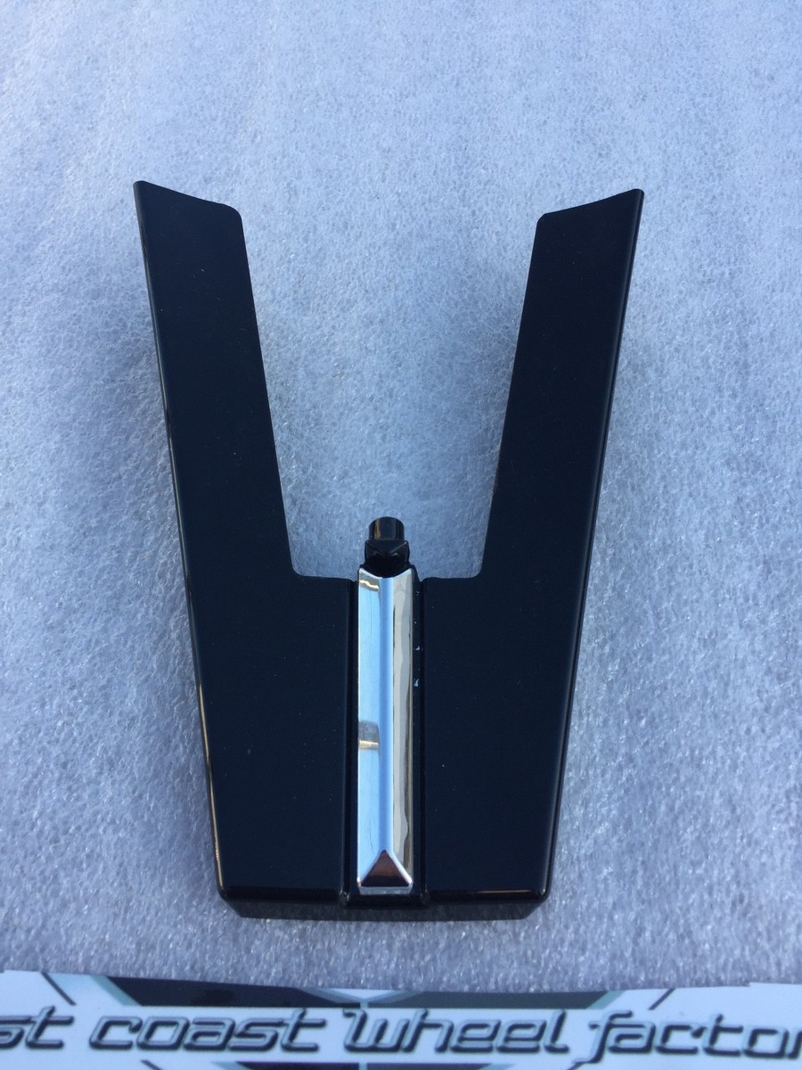DUB Big Homie Center Cap Kit – Chrome With Black Inserts – Fits 3810-15, 3810-41, 3810-49 – 4-Cap Set