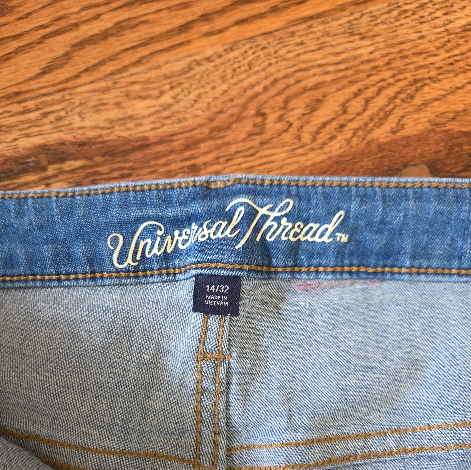 Universal Thread Women's Size 14/32 High Rise Button Fly Denim Shorts.