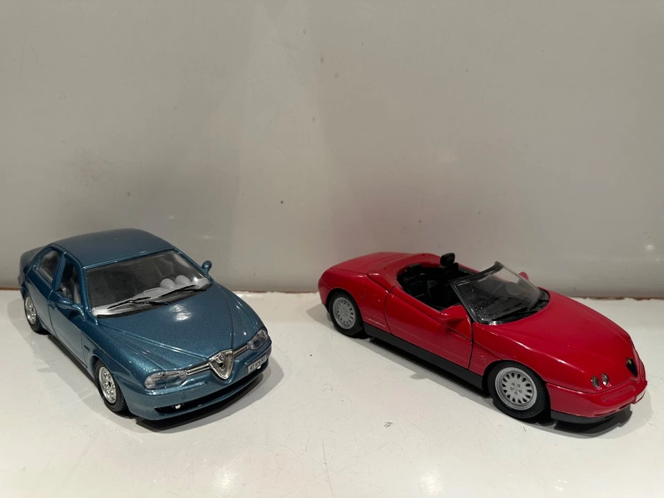 BURAGO WELLY  1/24 LOT VOITURES ALFA ROMEO 156 SPIDER - Photo 2/2