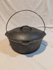 Vintage Lodge 5 QT Cast Iron Dutch Oven USA D3 8D0 Camp Pot w/Drip Lid 10 1/4"