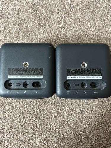 2 X HTC Vive Base Station 1.0 Sensor VR 2PR8100 Great Condition – Fully Working - Picture 5 of 9