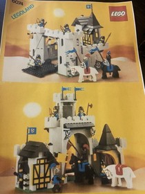 LEGO 6074 Black Falcons Fortress - with  Instructions *