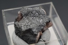 Pyrolusit | FO: Grube Königszug, Siegerland | Micromount Systematik #n189