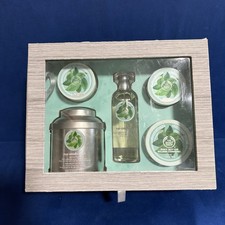 The Body Shop Fuji Green Tea Collection 5 Piece Set Very Rare.