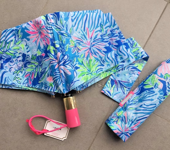💗 🌟 ☔NWT Lilly Pulitzer "Lion Around" Print Travel Umbrella