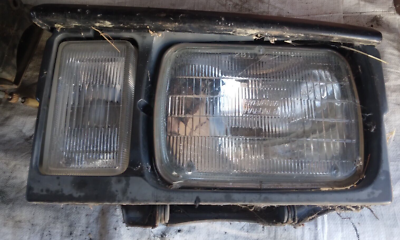 1984-1986 Nissan 300ZX Z31 LH Driver Left Front Headlight Assembly