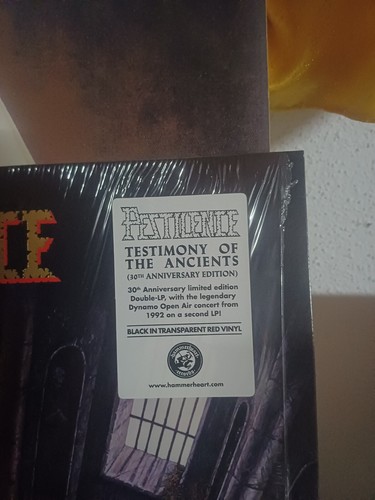 Pestilence: Testimony Of The Ancients. Black in trasparent. Red vinyl vinilo - Imagen 2 de 4