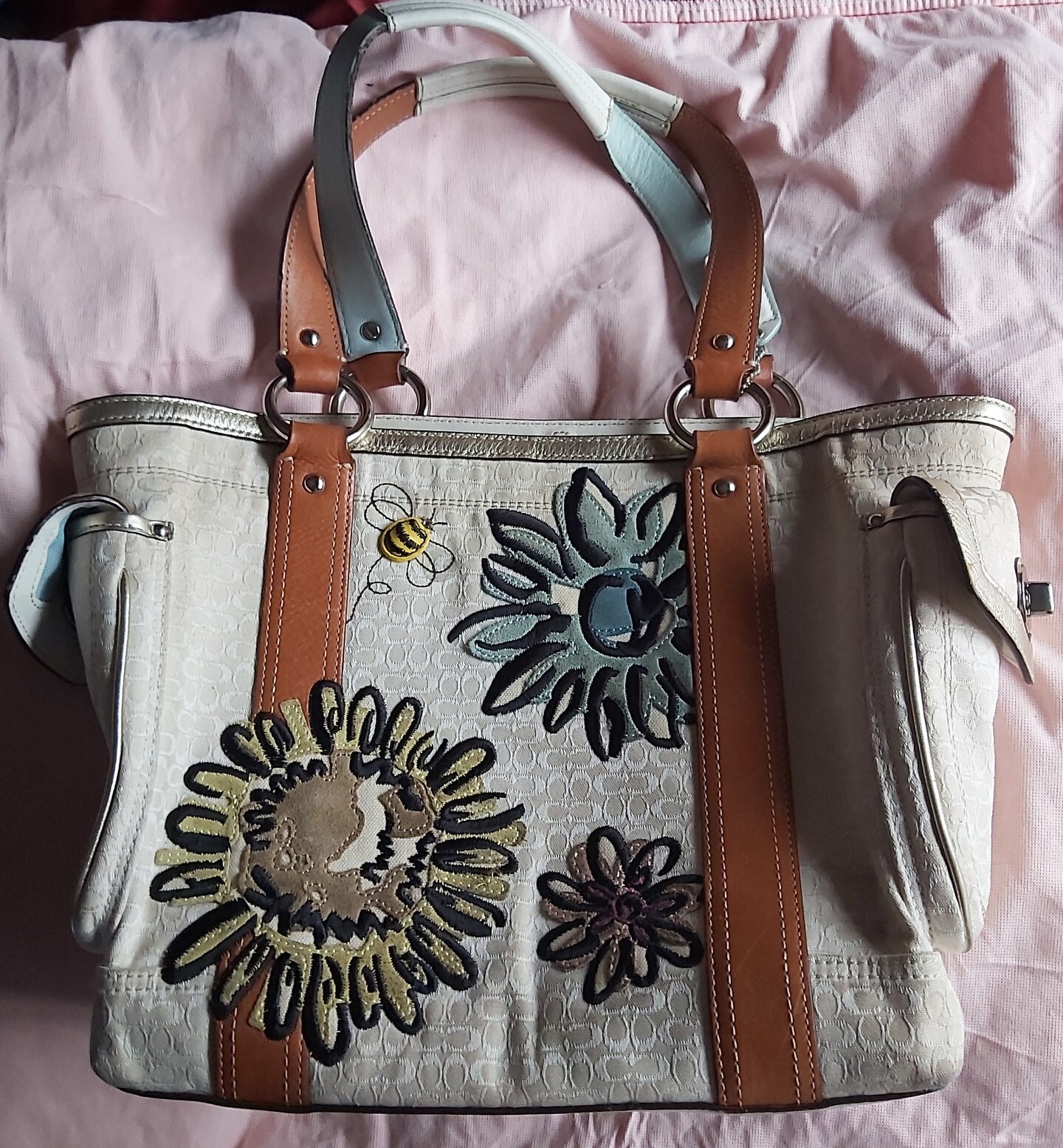 Coach Signature BEE FLOWER Handbag Tote F10870 Gem