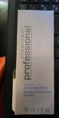 AVON Clearskin Professional Liquid Extraction Strip 30 ml    NOS