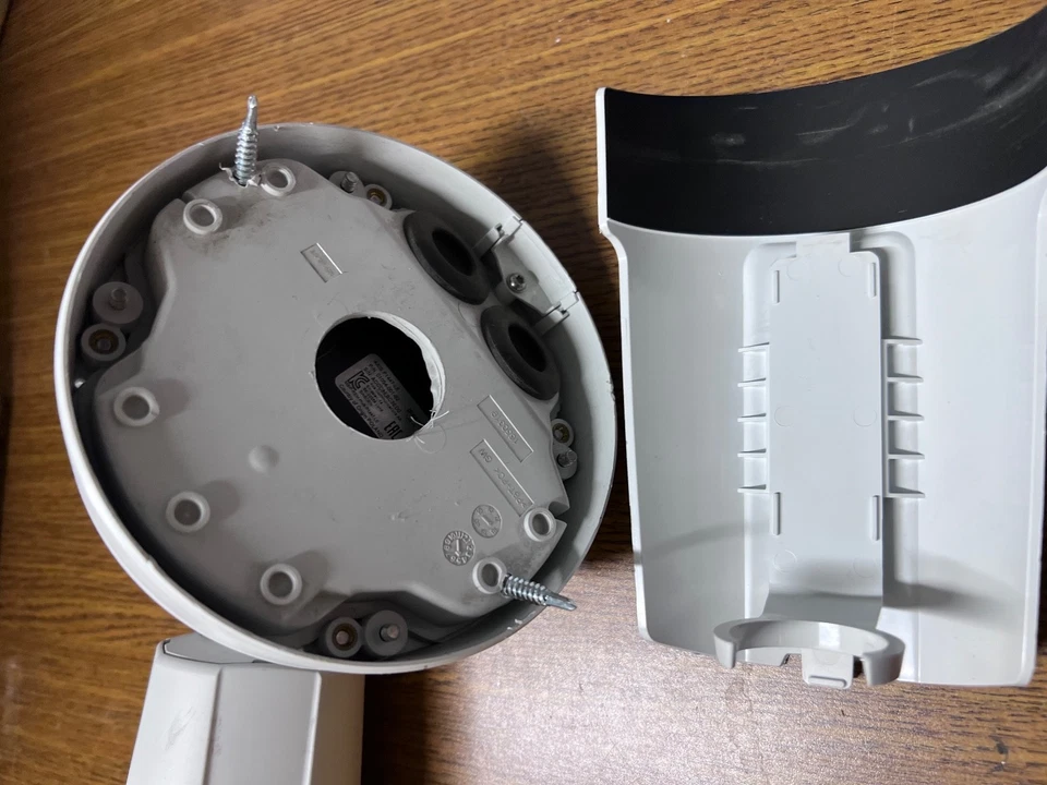 Used Axis P1447-LE 5MP Outdoor Bullet Security Camera - Image 3 of 4