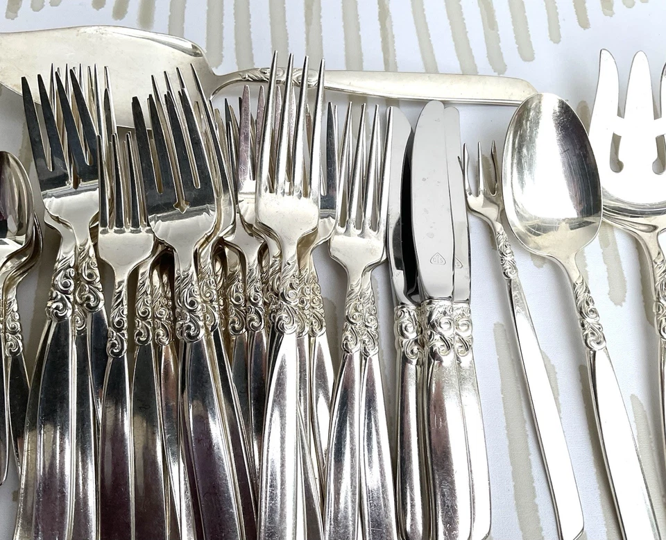 Oneida South Seas 80 piezas cubiertos-platería-MCM-horquillas-cuchillos-piezas para servir Foto 4 de 4