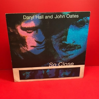 HALL & OATES So Close 1990 UK 4-track 12'' vinyl single Jon Bon Jovi Daryl John