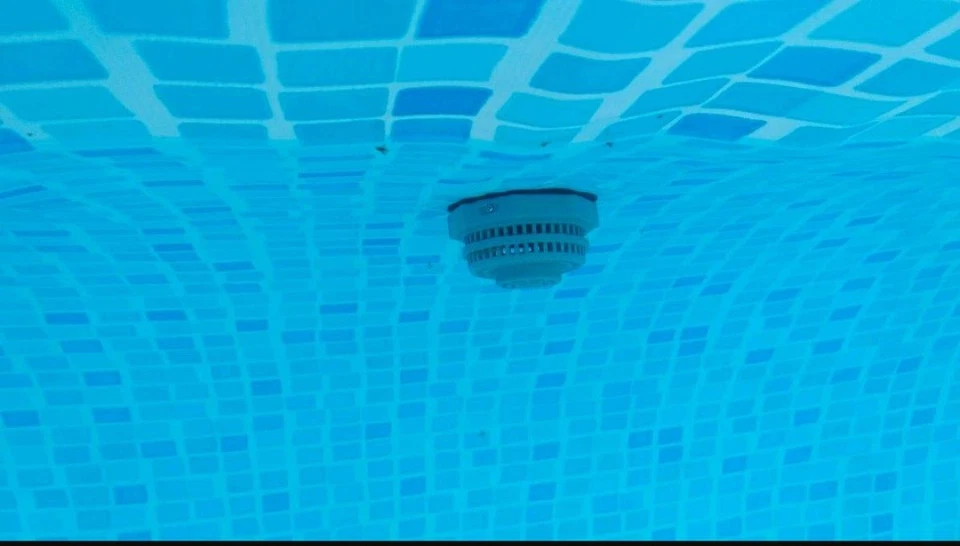 Swing Pool - Bild 2 von 4