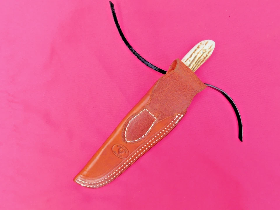 Ciervo Schnoor Hunter D2 Plata Acero Hecho en EE. UU. con Funda de Cuero Foto 2 de 4