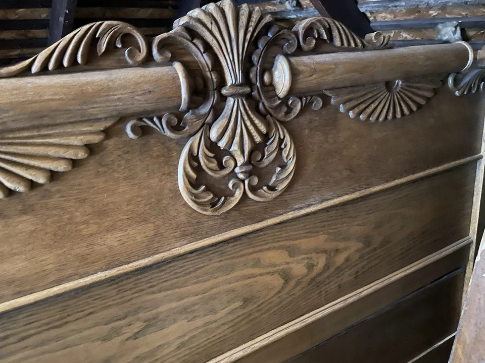 Classic Victorian Antique Ornate Golden Oak Full Sized Bed Girls Room - Image 2 of 4