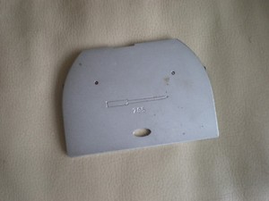 Nähmaschine Ersatzteile.Singer? ,Klöppelnadelfußabdeckplatte.