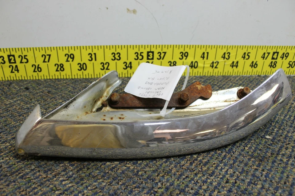 Parachoques trasero cromado derecho GM 1967-1970 Cadillac 1967-1970 usado OEM (SVM46) Foto 2 de 4