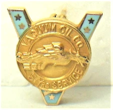 ⛽️ employee service award 14K tie/lapel pin advertising  VACUUM OIL Co. Gargoyle