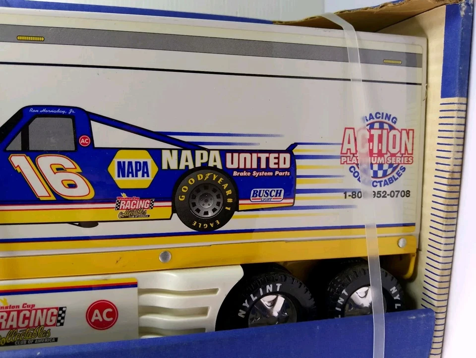 Camión remolque tractor Nylint Steel 361-N NAPA acero semi NASCAR Hornaday Jr Foto 3 de 4