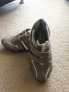 clarks casual sneakers