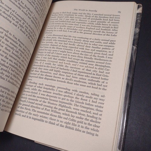 The Land Leviathan by Michael Moorcock -Hardcover -1974 -Vintage Science Fiction - Picture 12 of 13