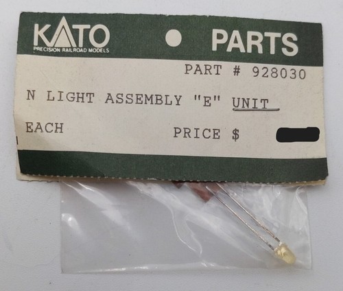 Conjunto de luz Kato 928030 N unidad "E" | Condition: Used