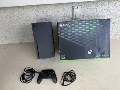 Microsoft Xbox Series X 1TB Disc Edition Bundle With Controller  And Cables