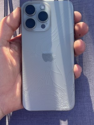 Apple iPhone 15 Pro Max 256GB Silver Spectrum Locked iOS 16.4.1