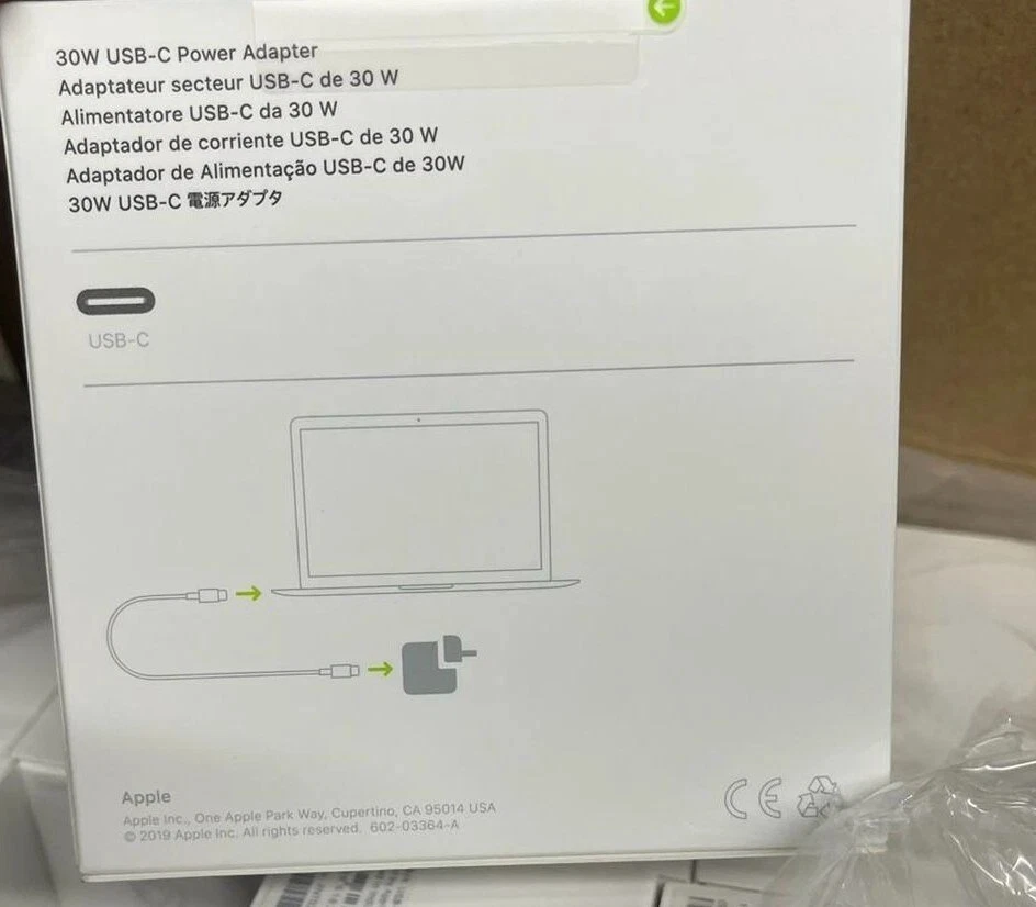 Genuine Apple 30W USB-C MacBook/iPhone/iPad Pro UK Wall Charger Power Adapter - Image 4 of 4