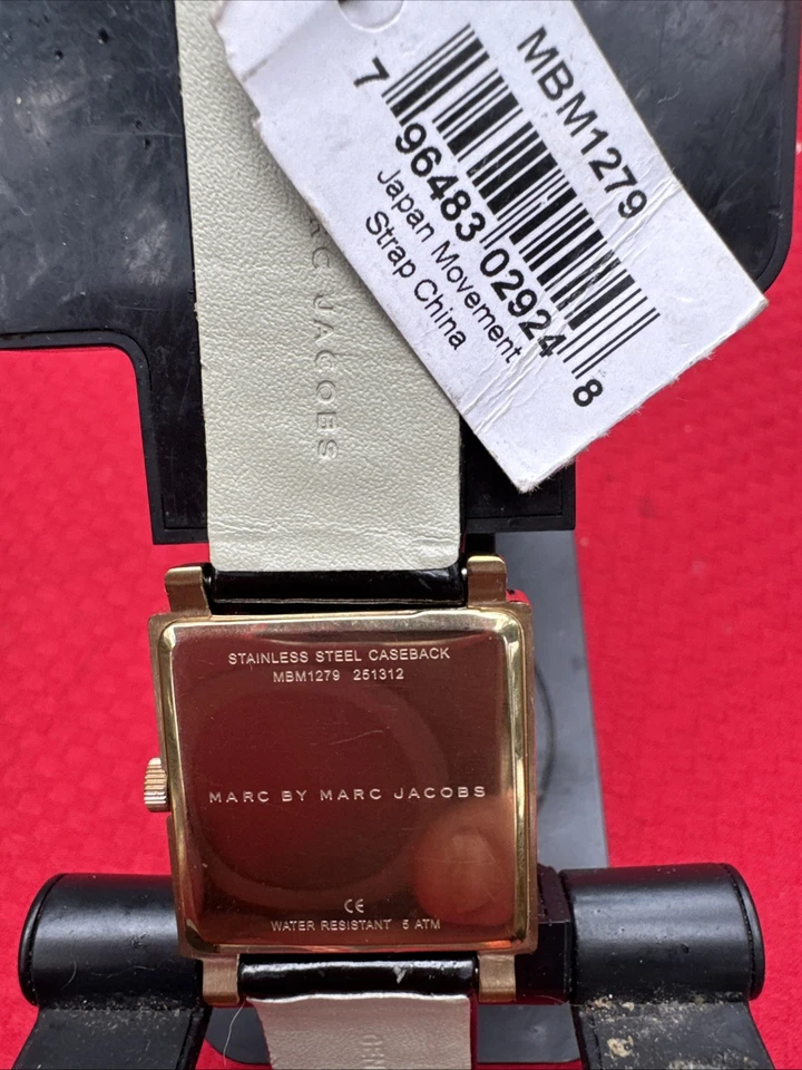 Marc by Marc Jacobs Square Face Watch Black Dial Gold Case - Image 4 of 4