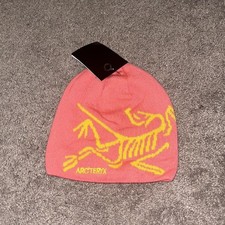 Arc'teryx Pink Bird Head Toque Beanie Wool Knit Winter Ski Hiking Hat NWT