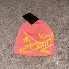 Arc'teryx Pink Bird Head Toque Beanie Wool Knit Winter Ski Hiking Hat NWT