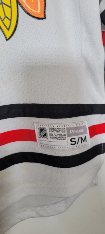 Camiseta deportiva de hockey mediana para jóvenes Chicago Blackhawks Patrick Sharp Reebok Premier NHL Foto 2 de 4