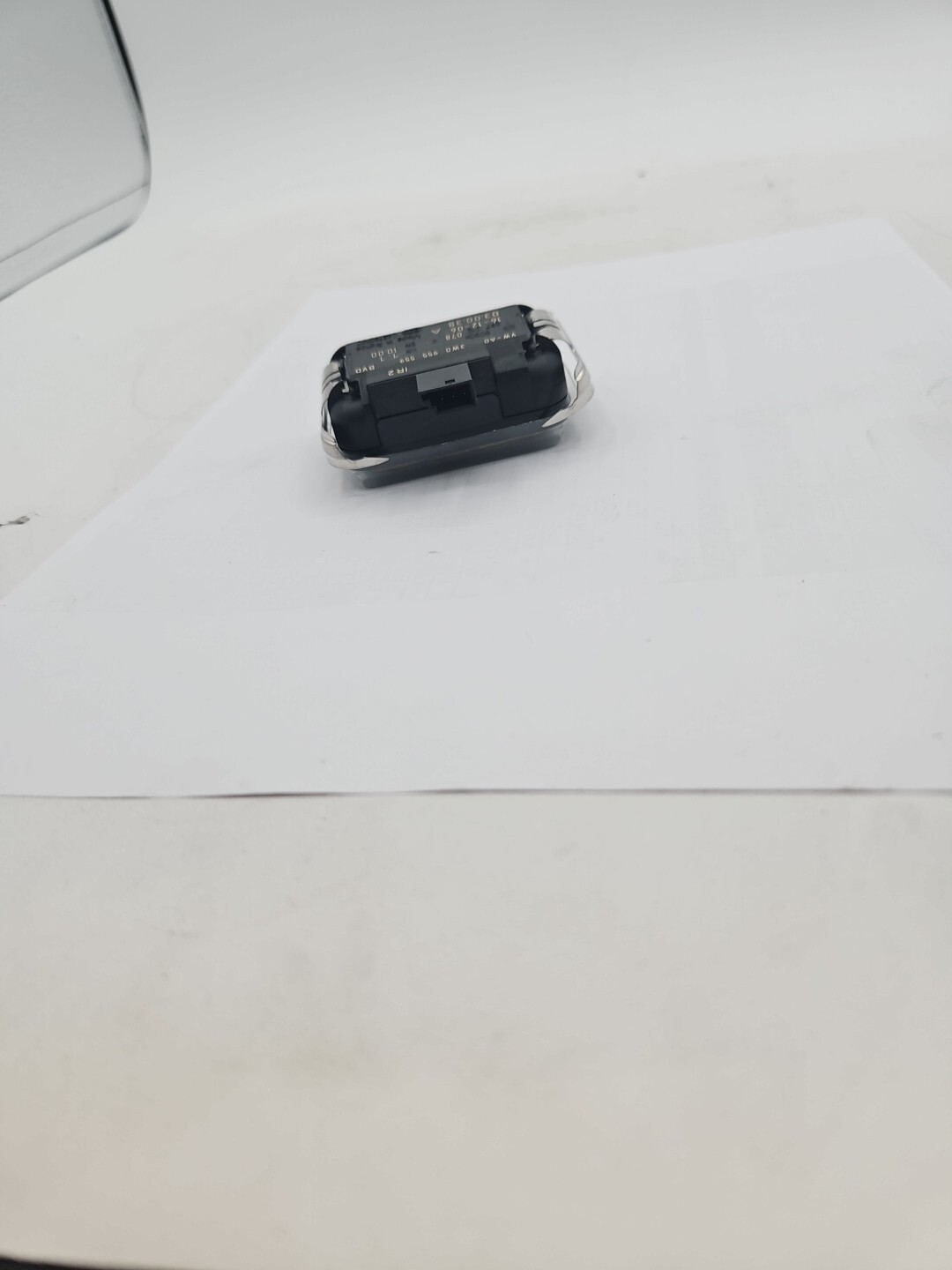 NEW BENTLEY SENSOR FOR RAIN AND LIGHT (3W0955559)