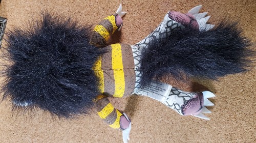 Where The Wild Things Are Plush Moishe Monster 8" By Warner. Bros - Picture 5 of 8