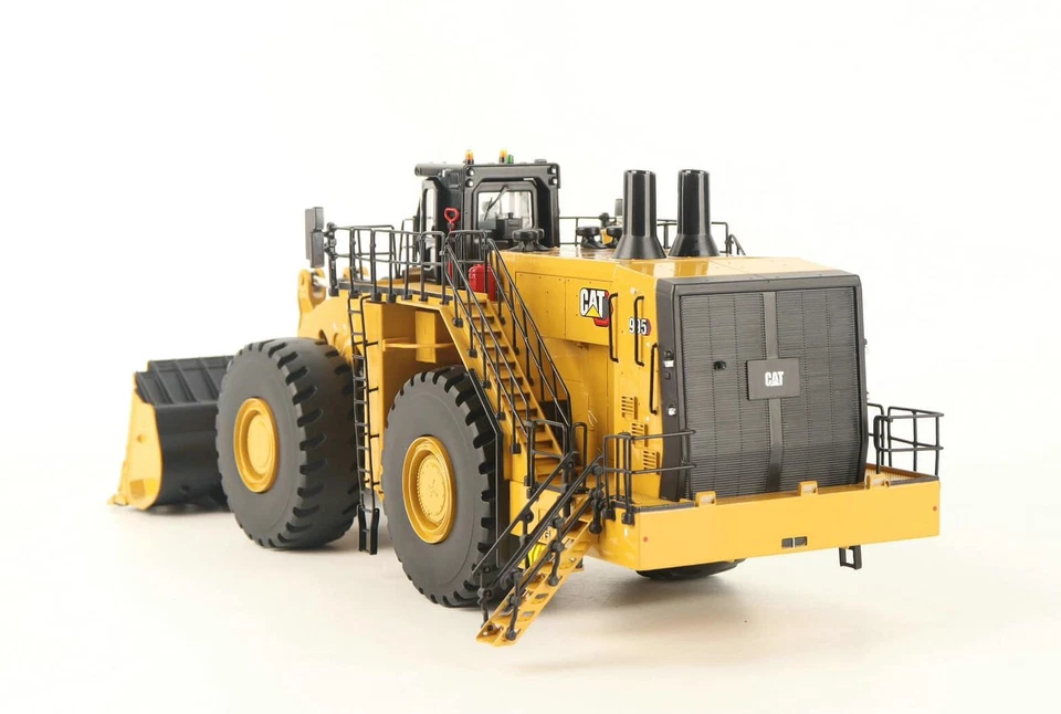 Diecast Masters 85716 Caterpillar CAT 995 Wheel Loader Mining High Line New 1:50 - Image 2 of 4