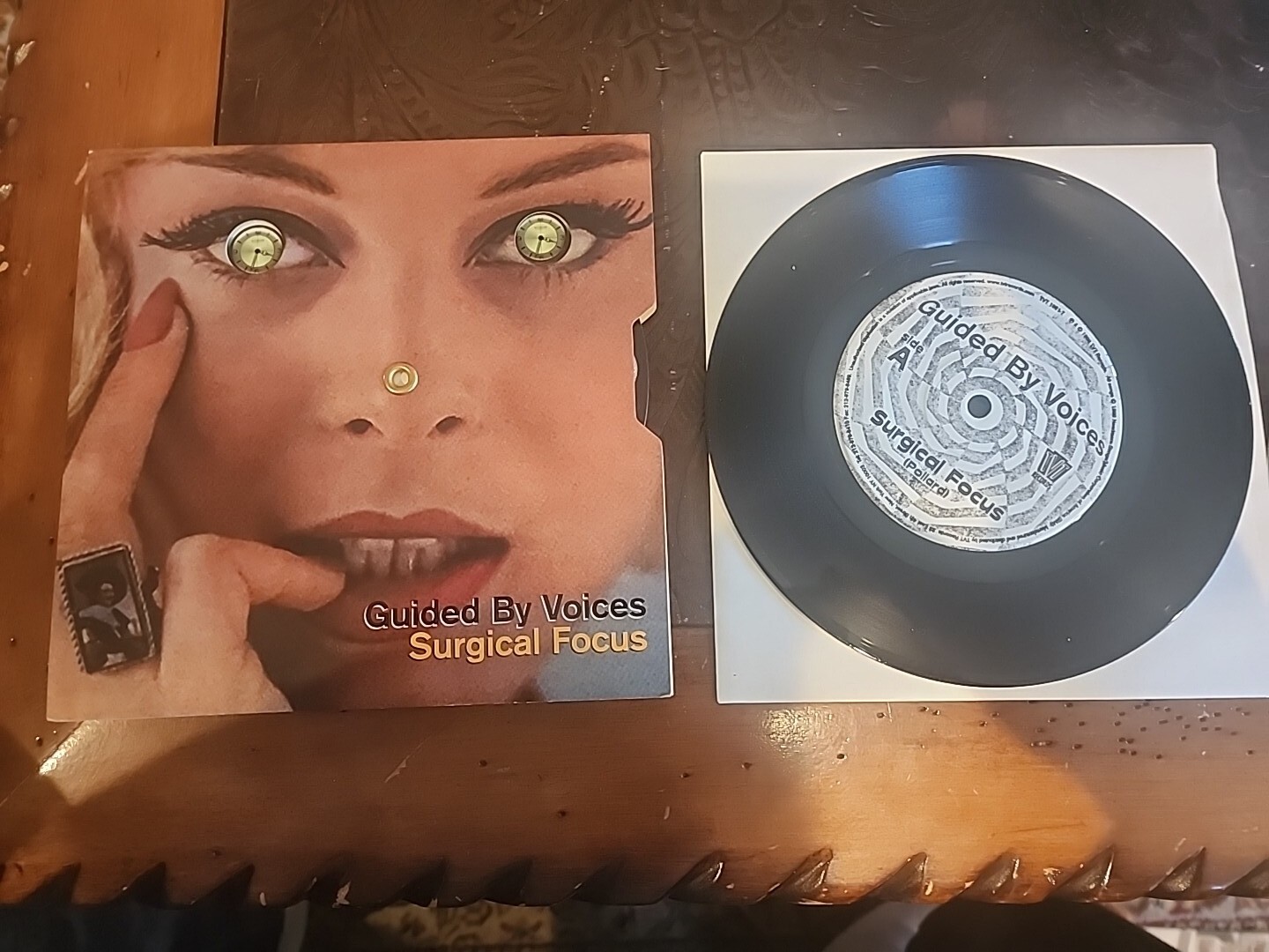 GUIDED BY VOICES Surgical Focus 7” Vinyl TVT records 1999 Fly Into Ashes