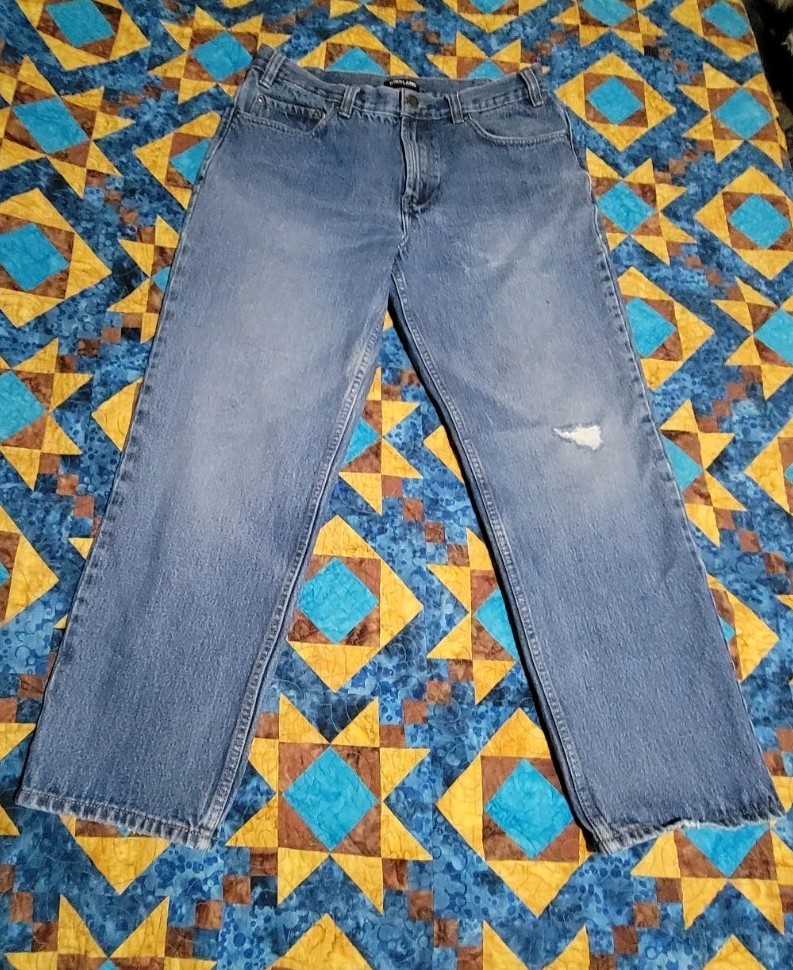 Kirkland Signature 34x30 #7710034 Stonewash Distressed Ripped Blue Jeans  Preownd