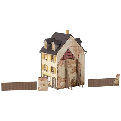 Faller 130692 H0 Altstadthaus mit Bretterzaun