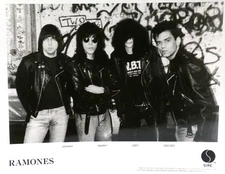 The Ramones THE RAMONS BAND PHOTO 8'' x 10'' inch Photograph