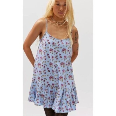 Urban Outfitters Size Medium Camille Blue Floral Mini Dress Pleated Hem NWT $55 | eBay Urban Outfitters Size Medium Camille Blue Floral Mini Dress Pleated Hem NWT $55 | eBay