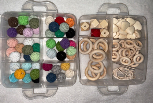 MIXED Crochet Wood Shapes Beads Carrying Case Jewelry Craft DIY R5