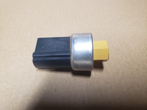 Motorcraft YH552 A/C Clutch Cycle Switch