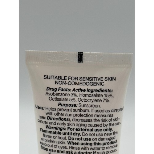 Lancome UV Expert Aquagel Defense Primer & Moisturizer SPF 50 - Picture 4 of 5